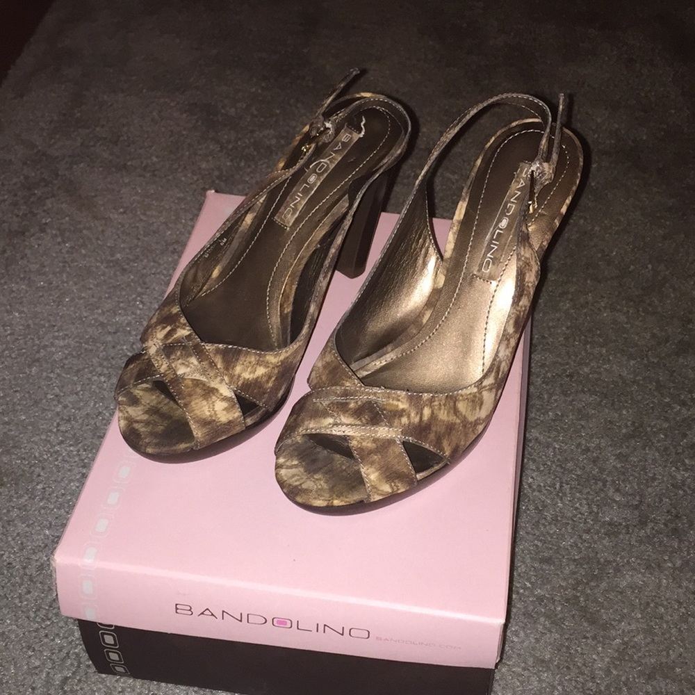 Bandolino tan and brown open to high heel shoes